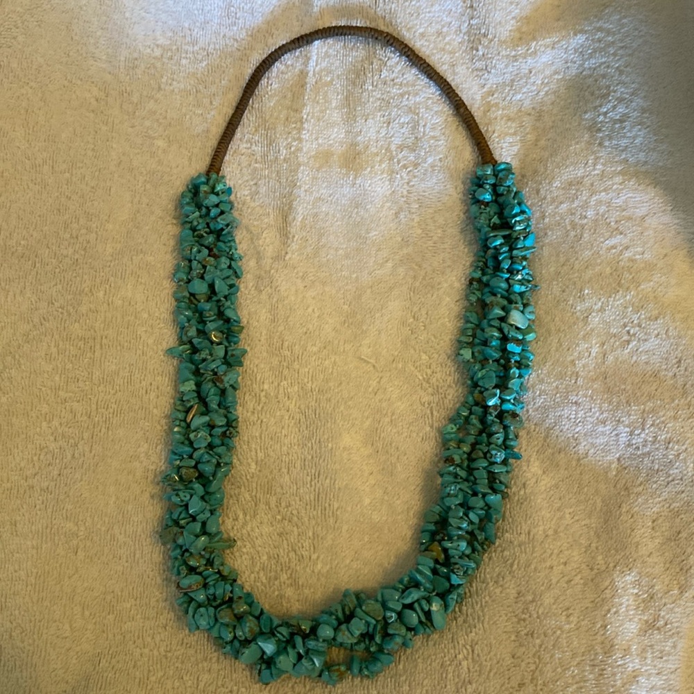 Beautiful Navajo turquoise necklace with rope strand to pull over head.